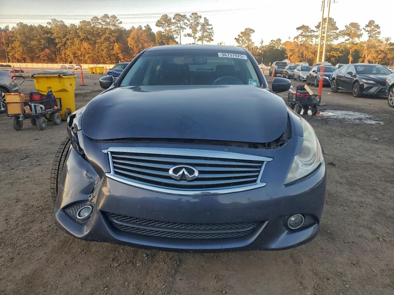 2012 INFINITI G37 BASE photo 5
