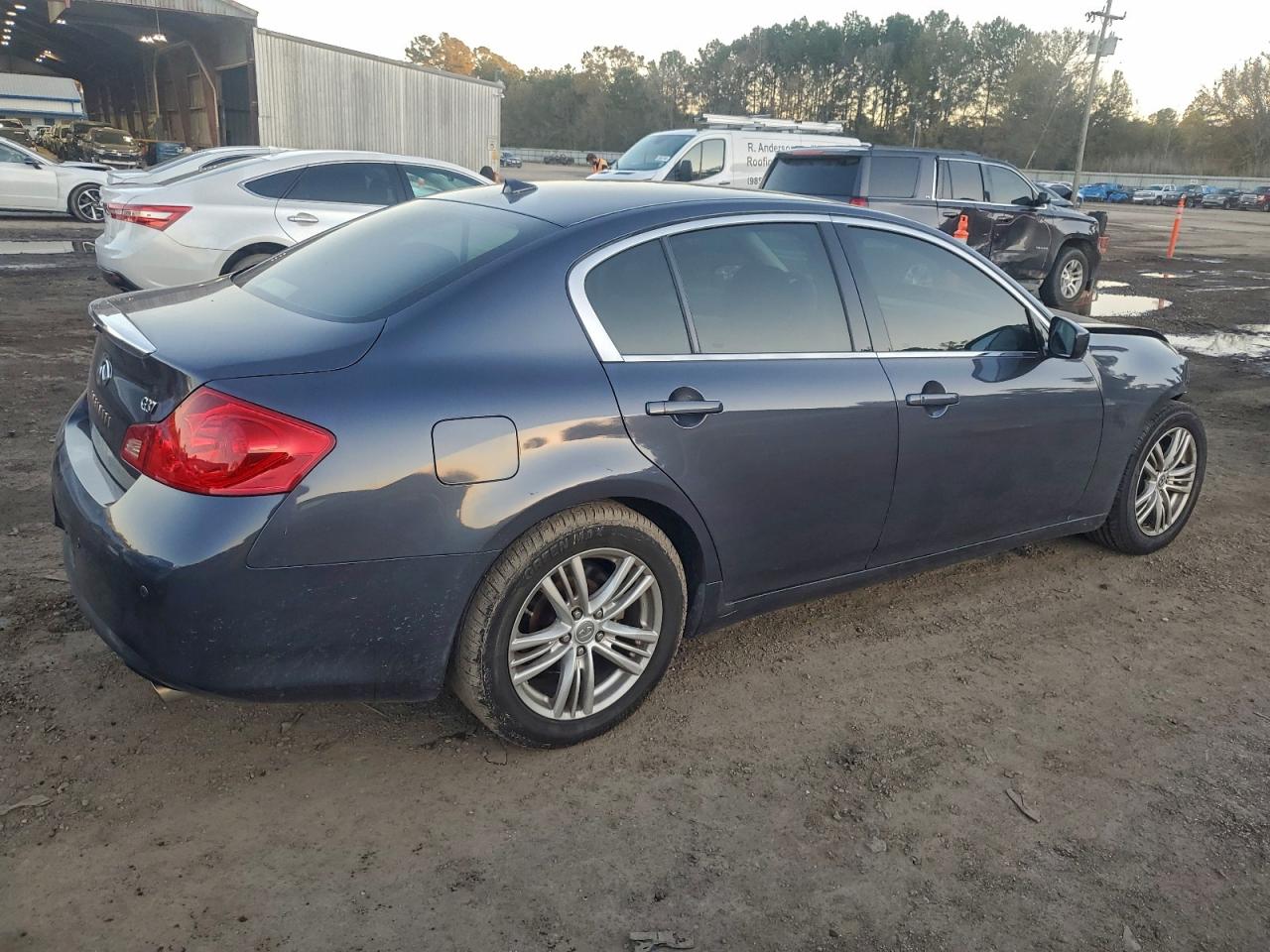 2012 INFINITI G37 BASE photo 3