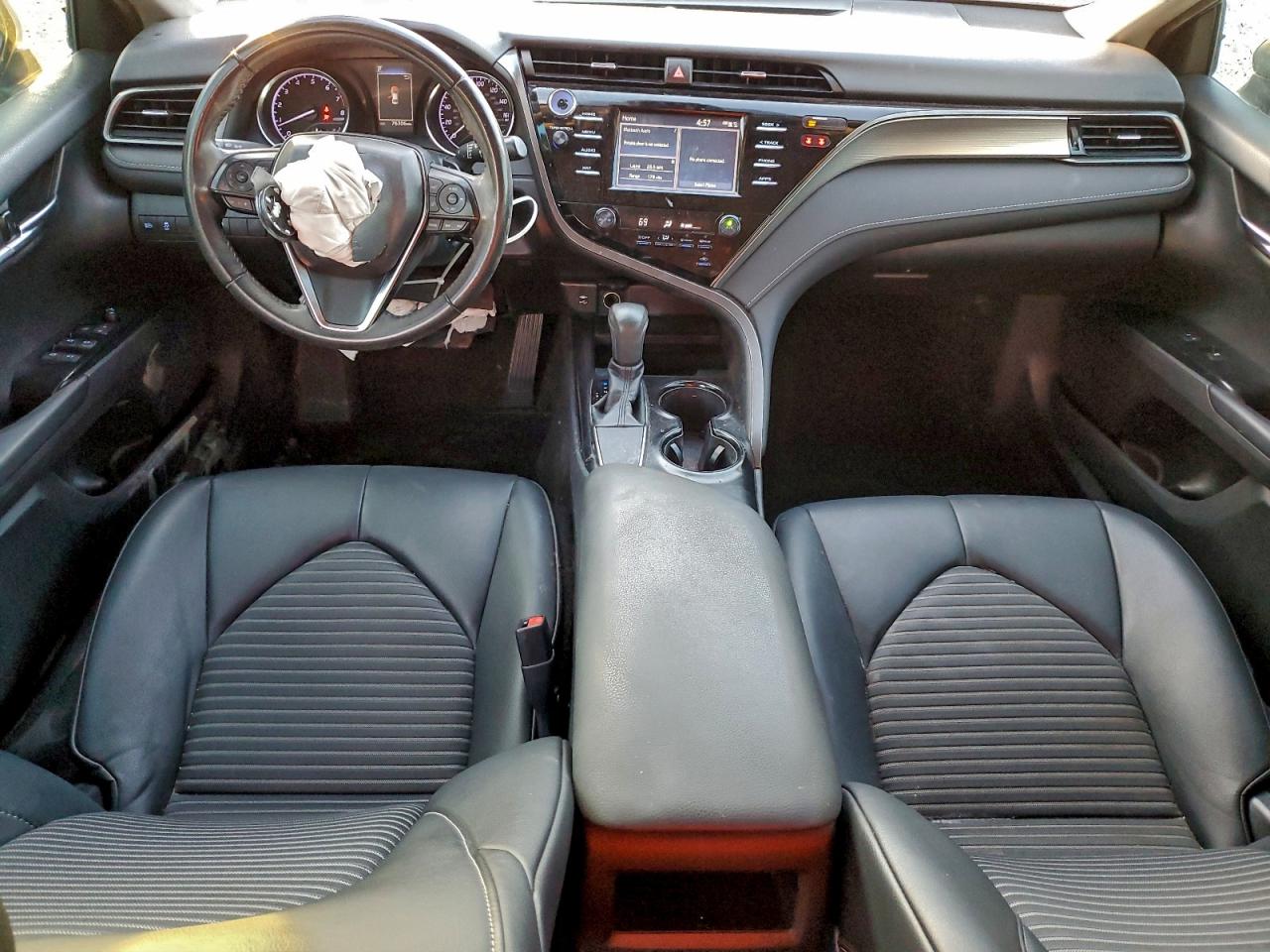 2019 TOYOTA CAMRY L photo 8
