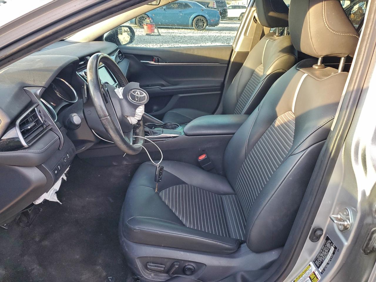 2019 TOYOTA CAMRY L photo 7