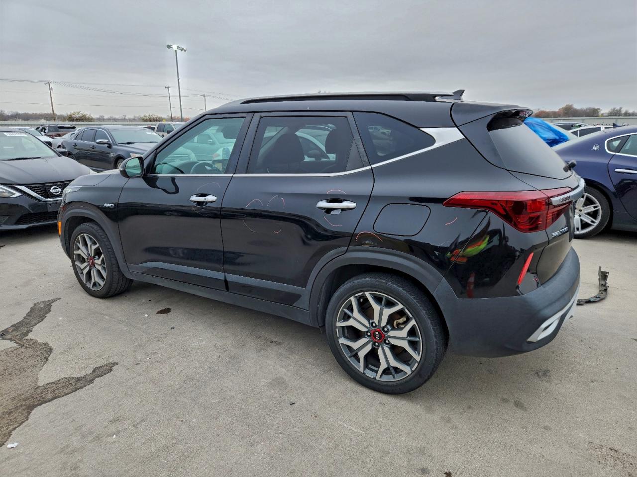 2021 KIA SELTOS SX TURBO photo 2