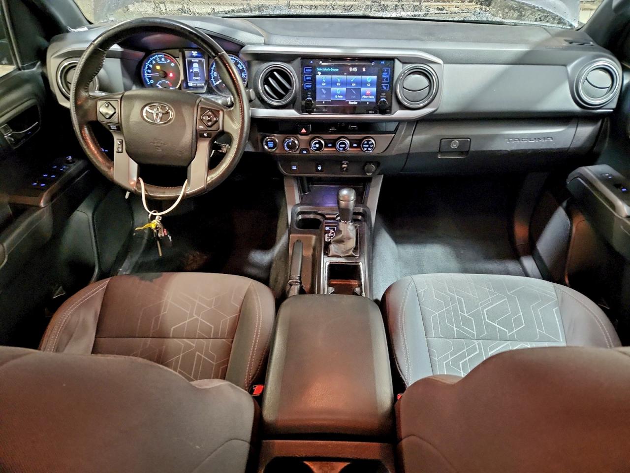 2017 TOYOTA TACOMA DOUBLE CAB photo 8