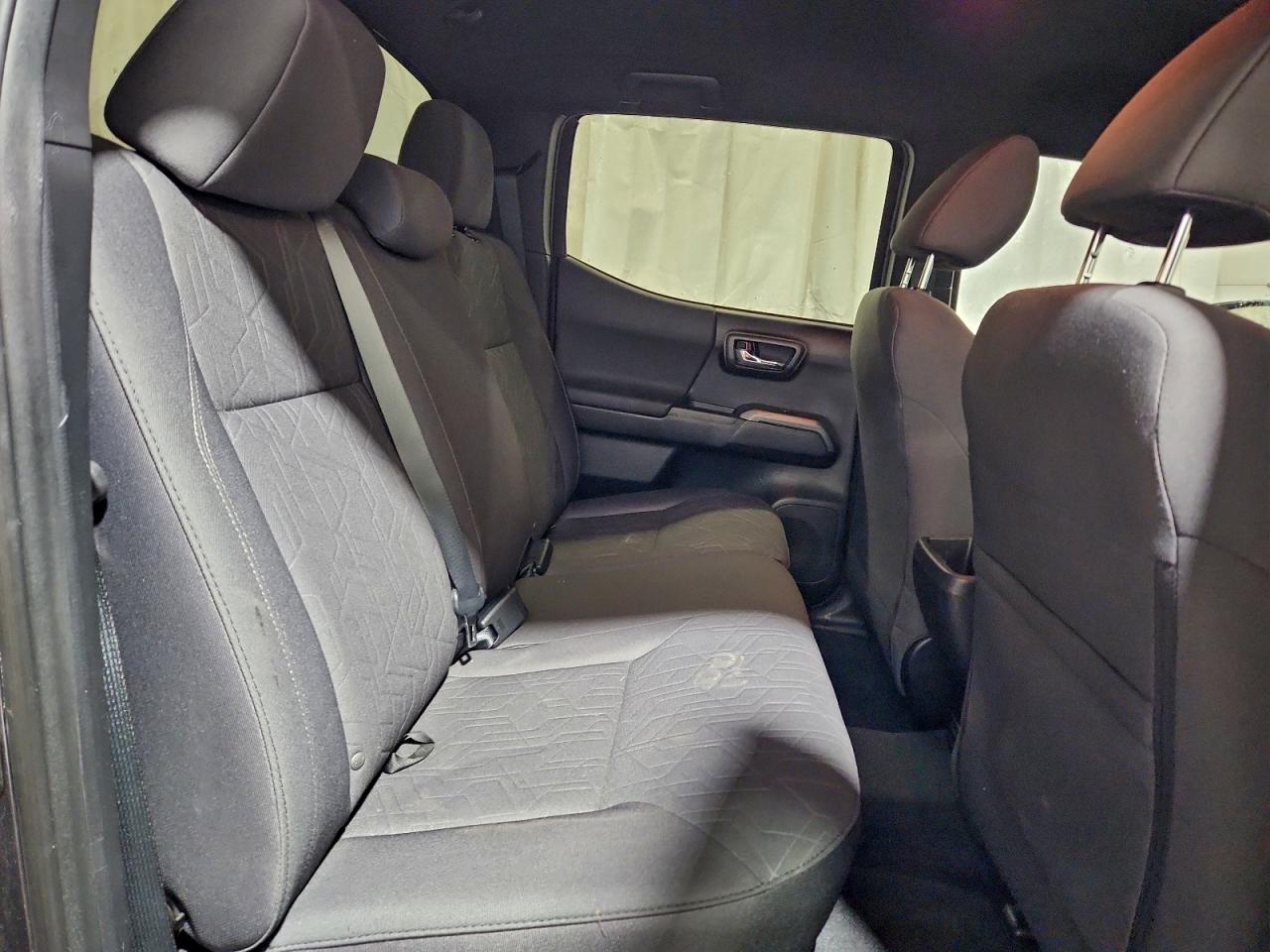 2017 TOYOTA TACOMA DOUBLE CAB photo 10