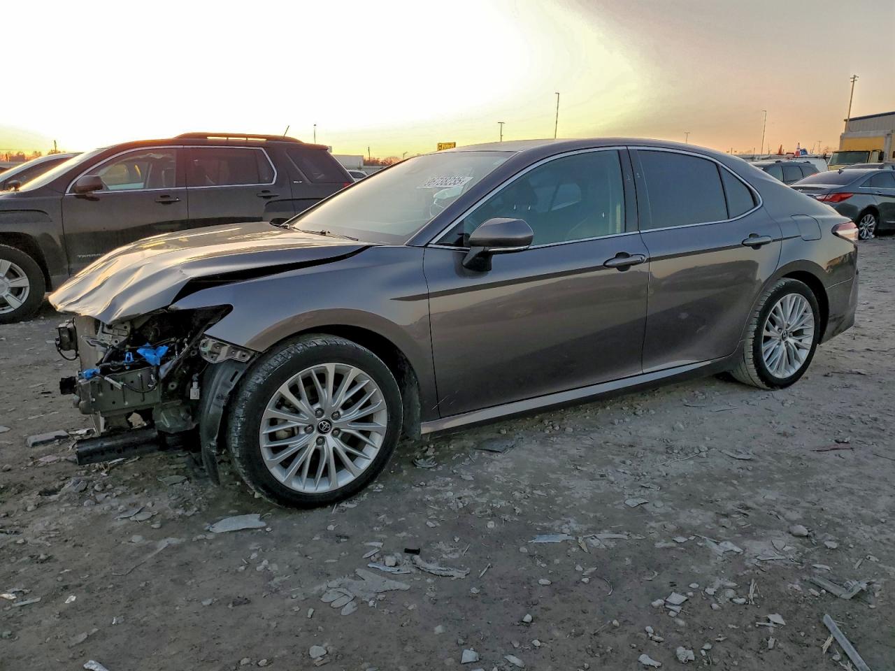 2019 TOYOTA CAMRY