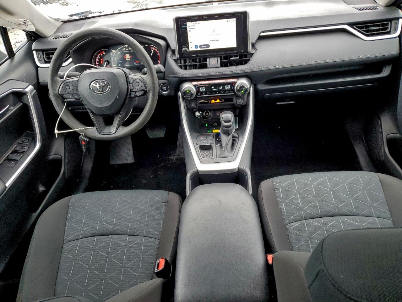 2025 TOYOTA RAV4 XLE photo 8