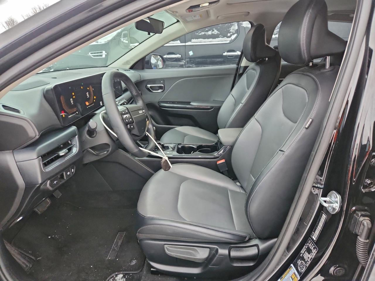 2025 KIA K4 EX photo 7