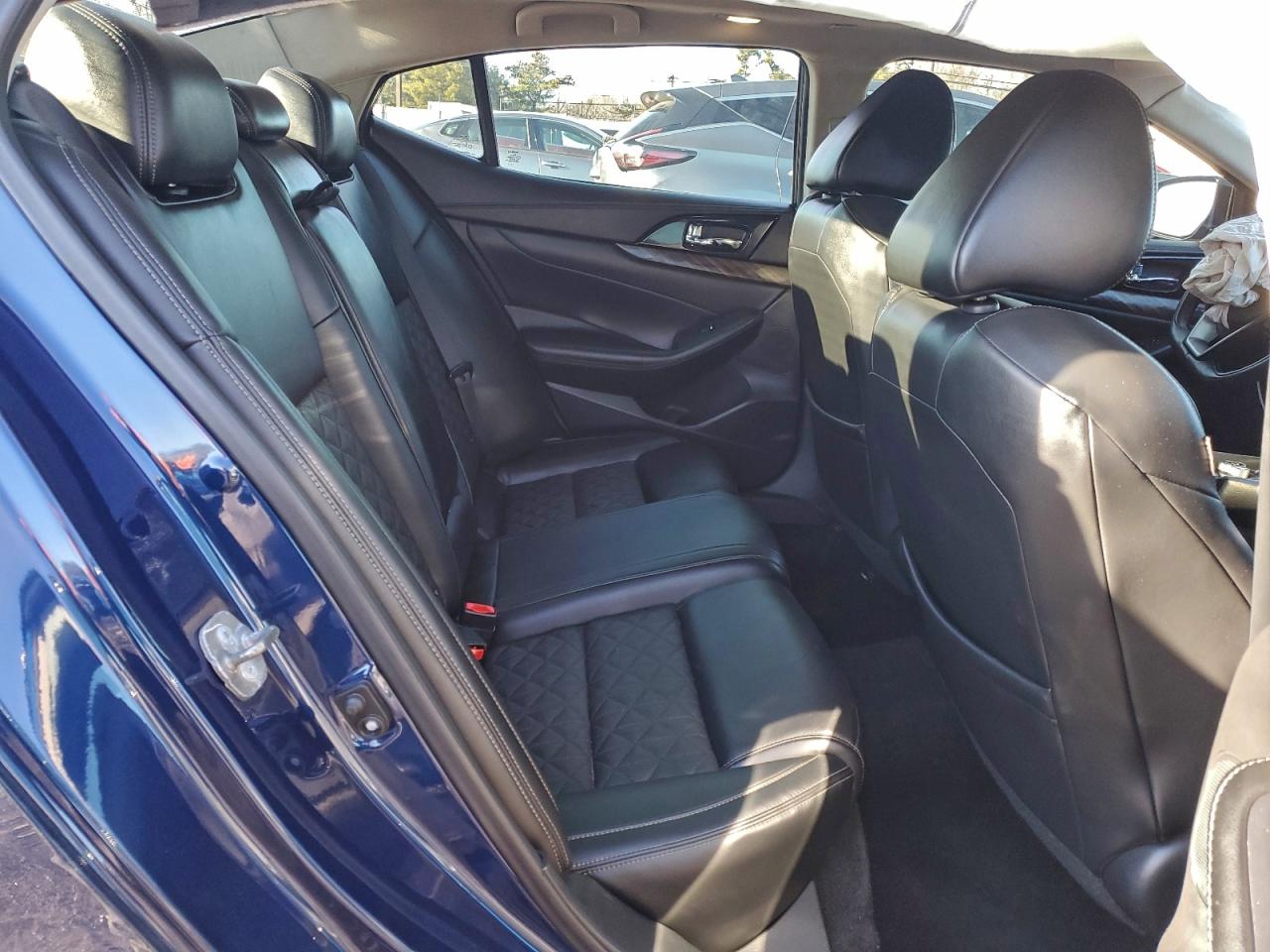 2017 NISSAN MAXIMA 3.5S photo 10