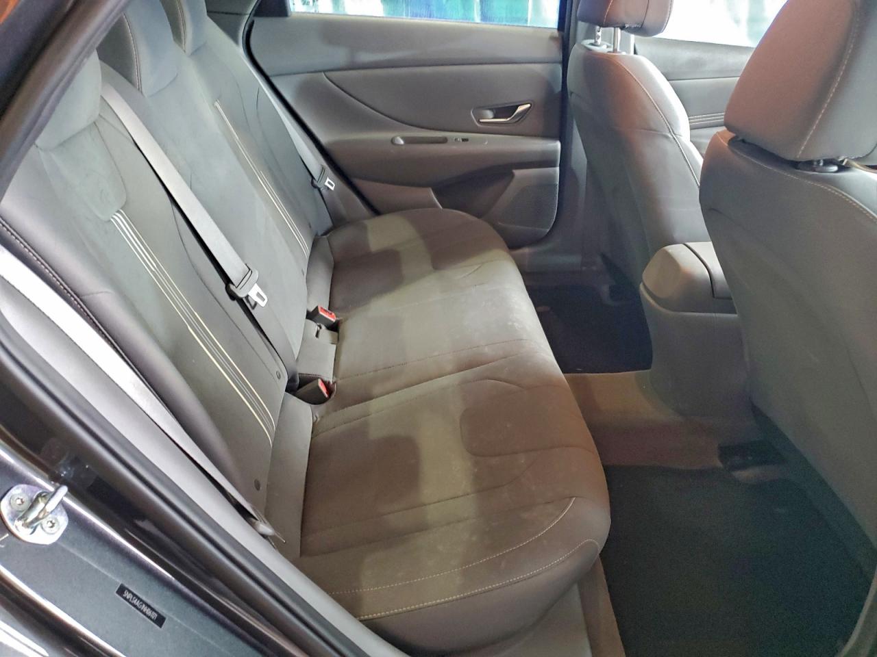 2022 HYUNDAI ELANTRA SEL photo 10