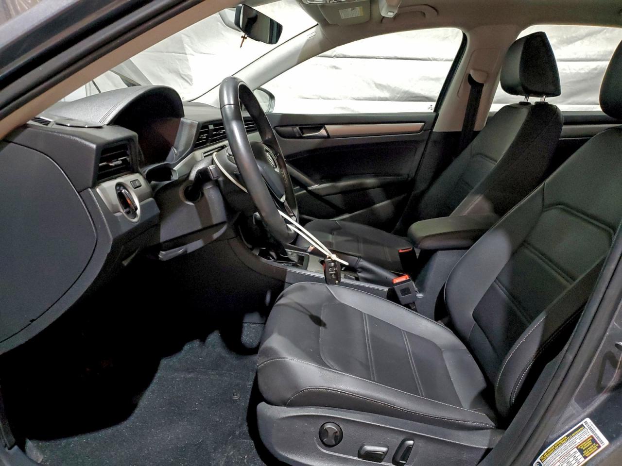 2021 VOLKSWAGEN PASSAT SE photo 7