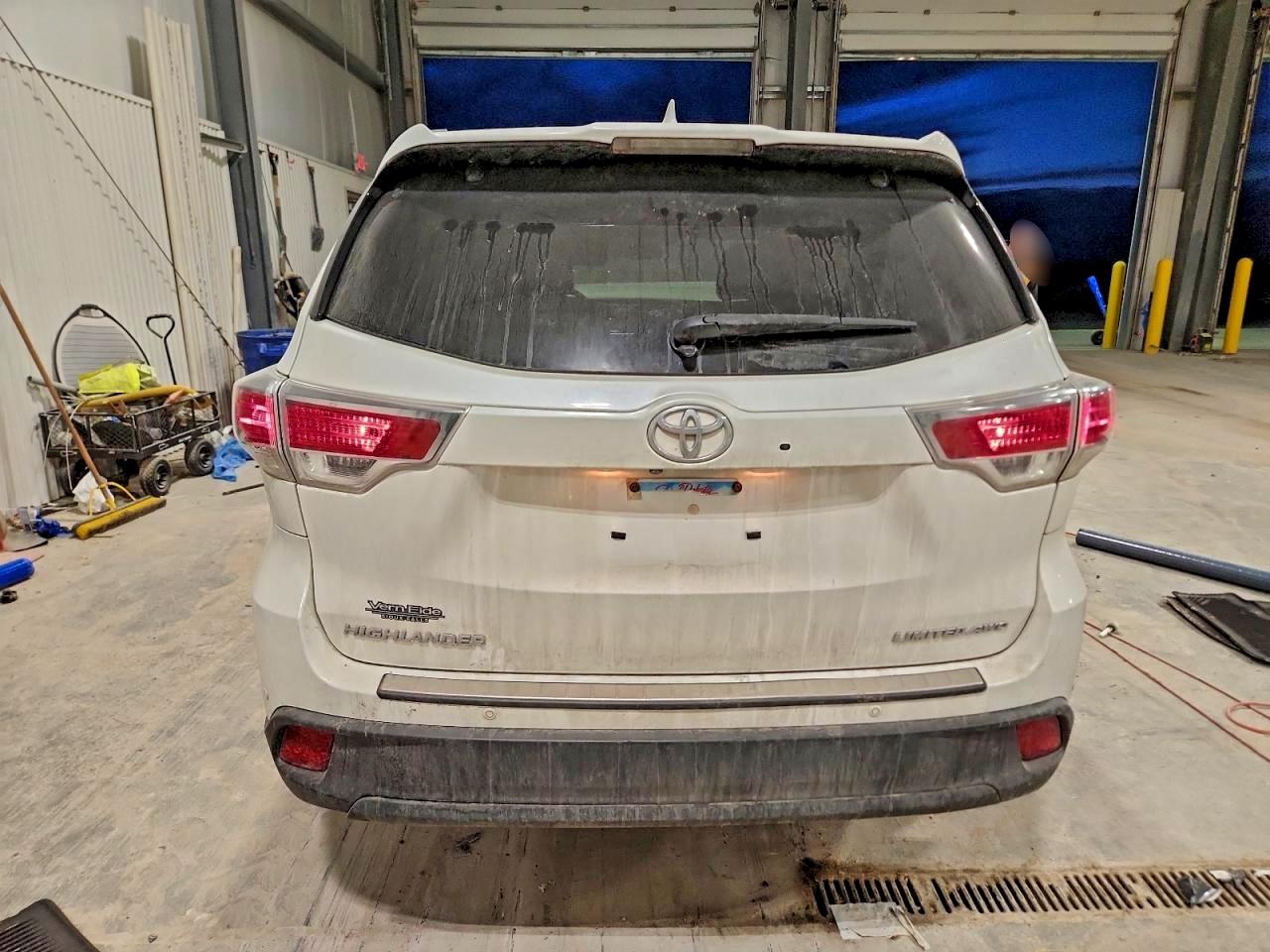 2016 TOYOTA HIGHLANDER LIMITED photo 6