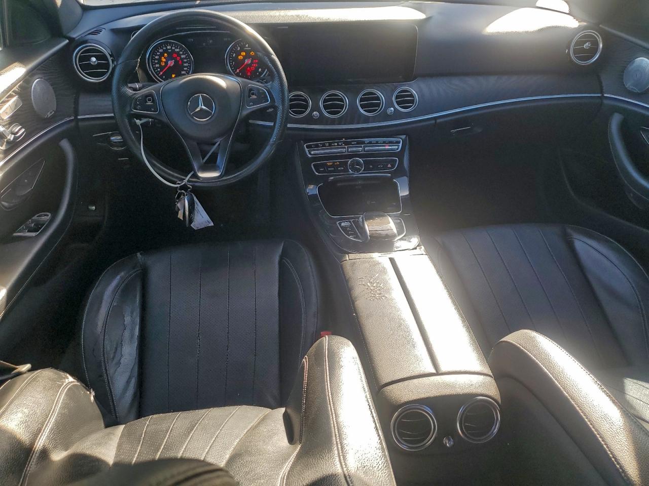 2017 MERCEDES-BENZ E 300 photo 8