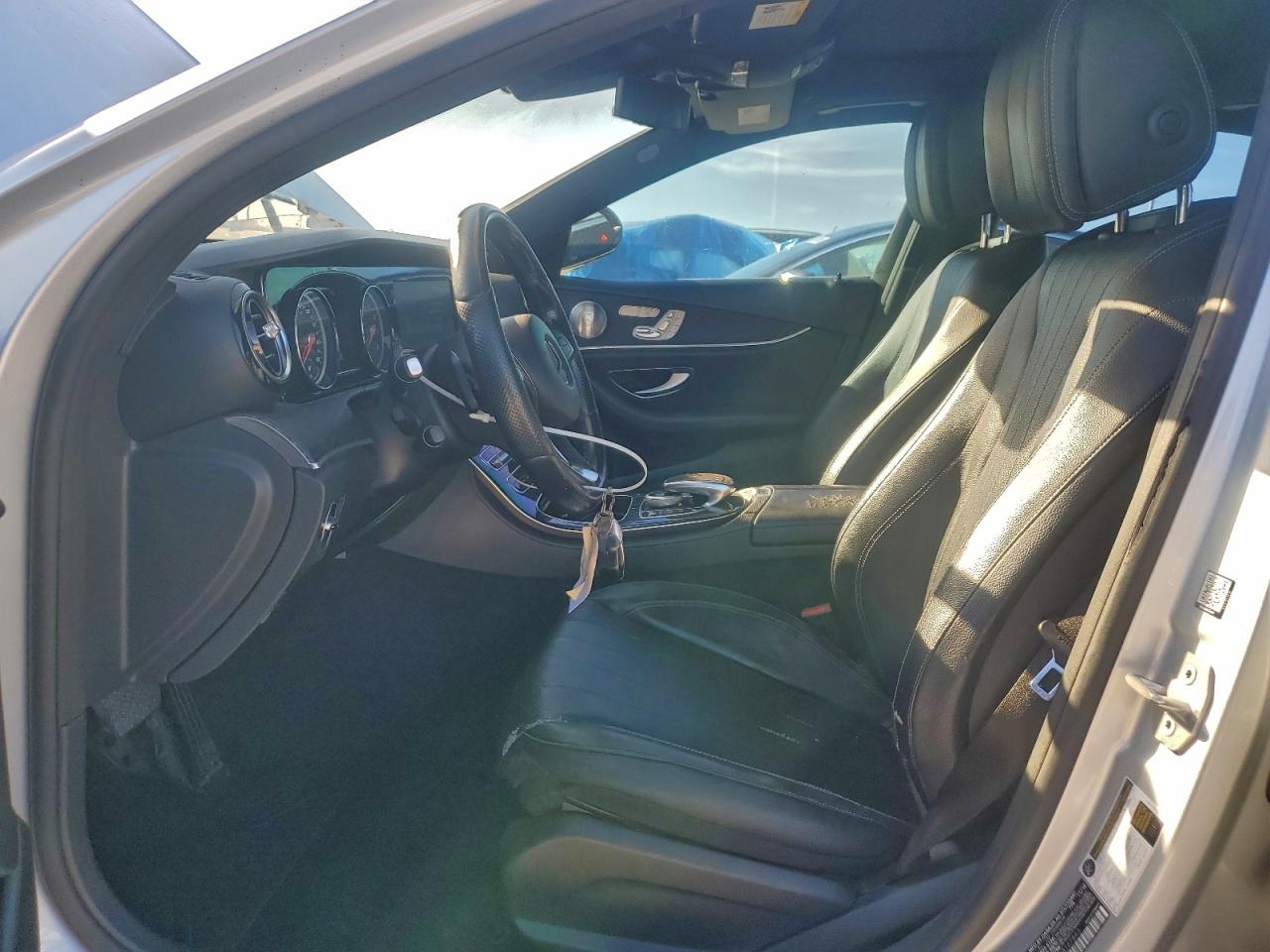 2017 MERCEDES-BENZ E 300 photo 7