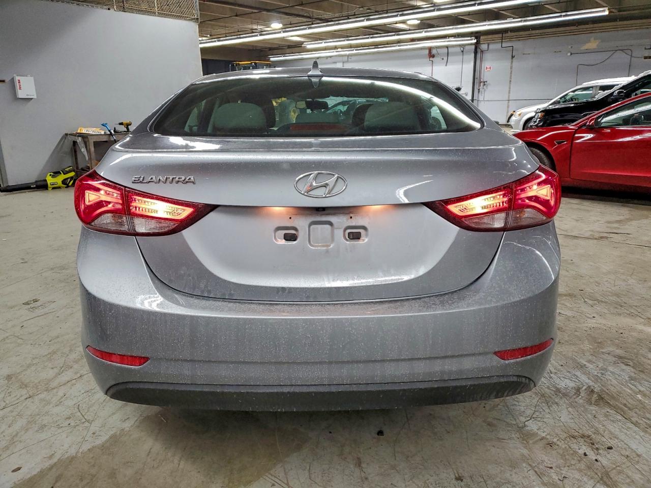 2015 HYUNDAI ELANTRA SE photo 6