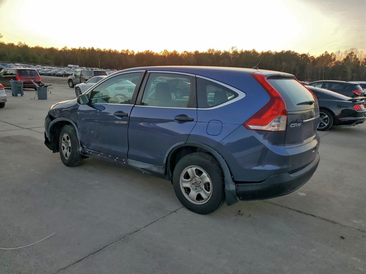2013 HONDA CR-V LX photo 2