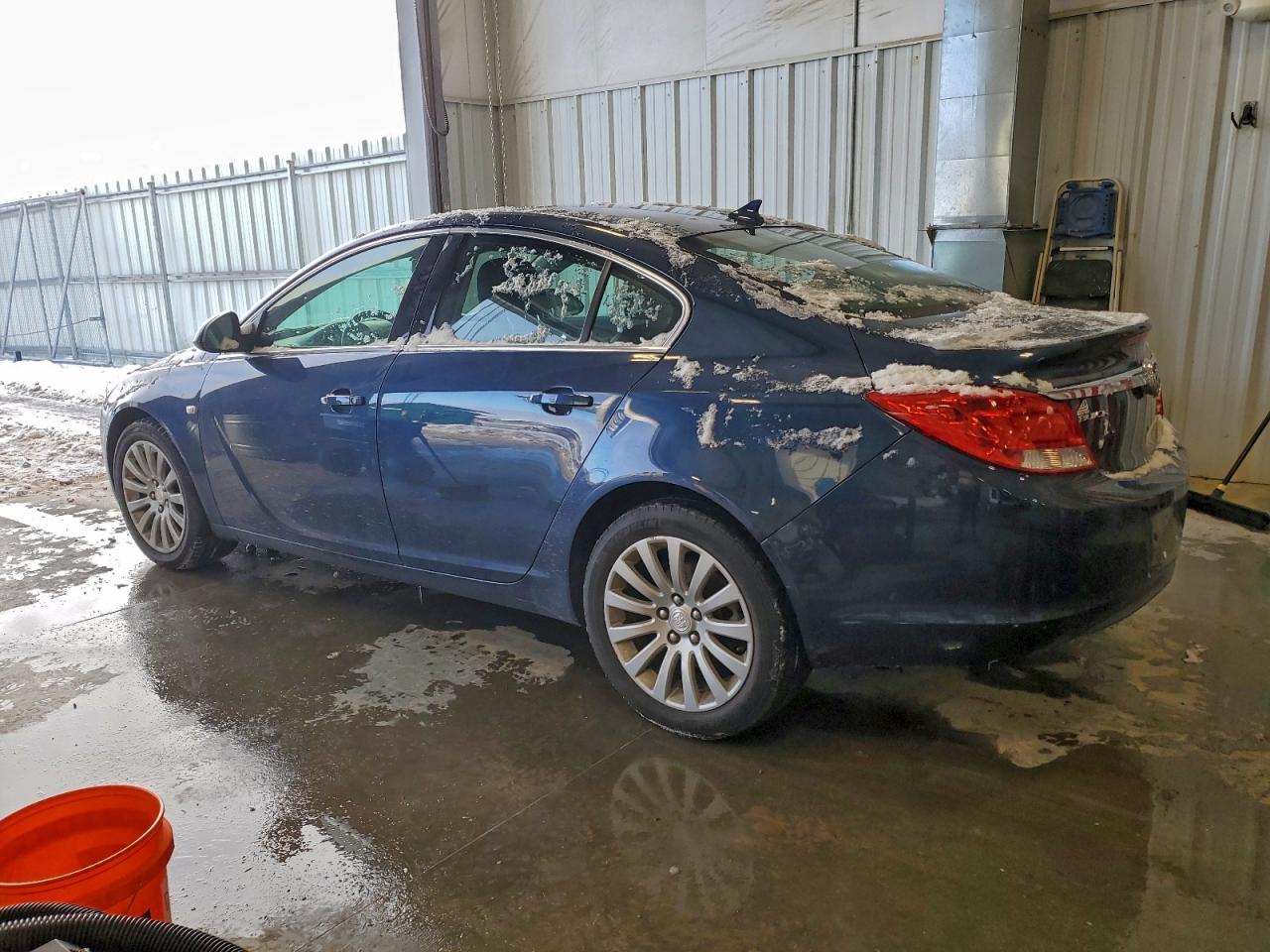 2011 BUICK REGAL CXL photo 2