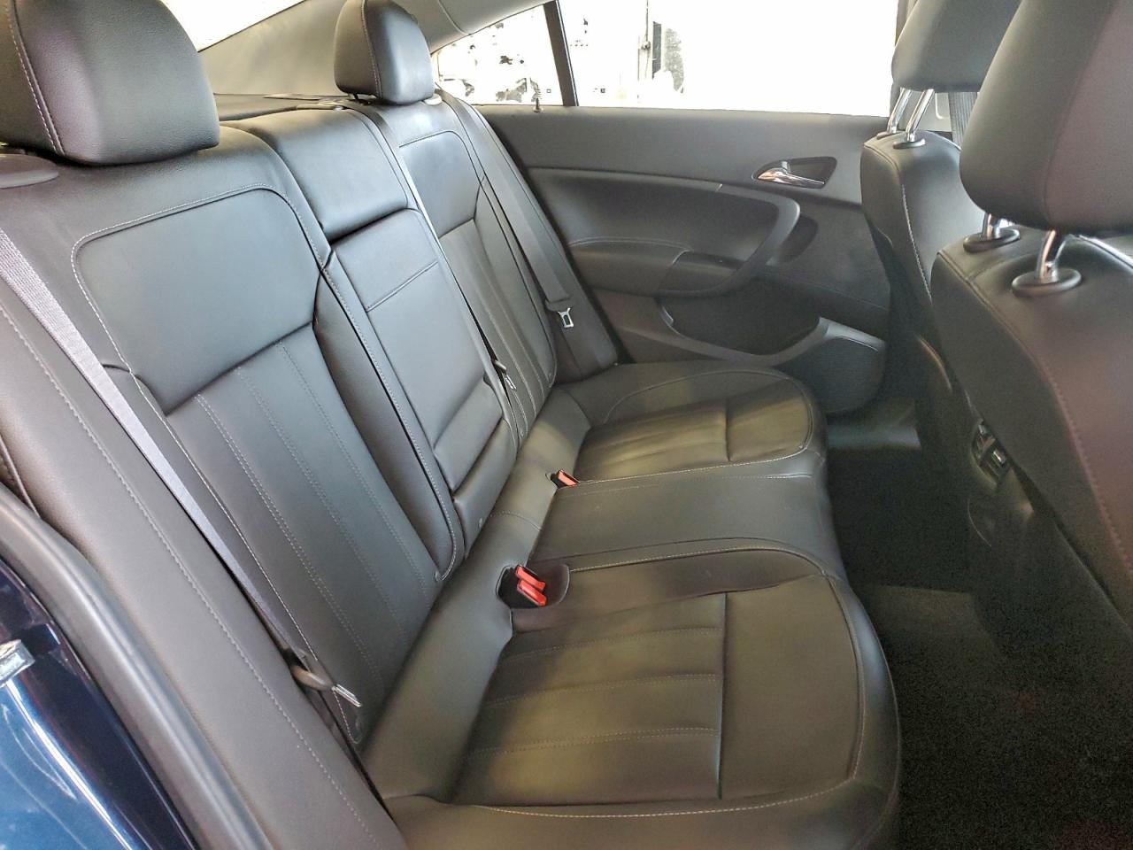 2011 BUICK REGAL CXL photo 10