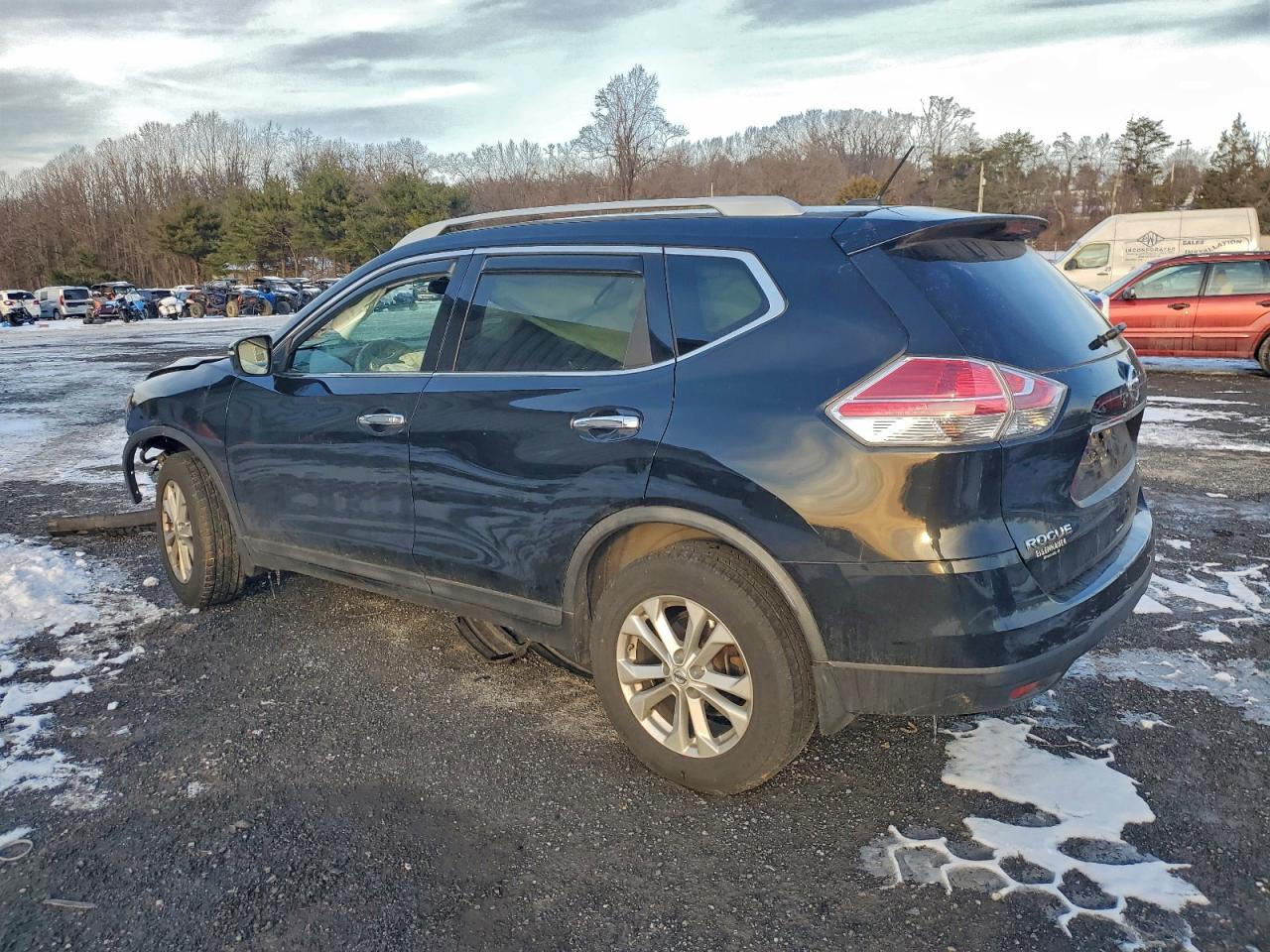 2014 NISSAN ROGUE S photo 2