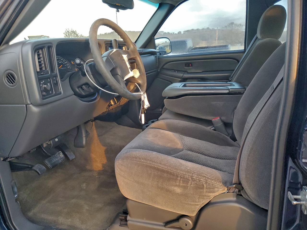 2007 CHEVROLET SILVERADO C1500 CLASSIC CREW CAB photo 7