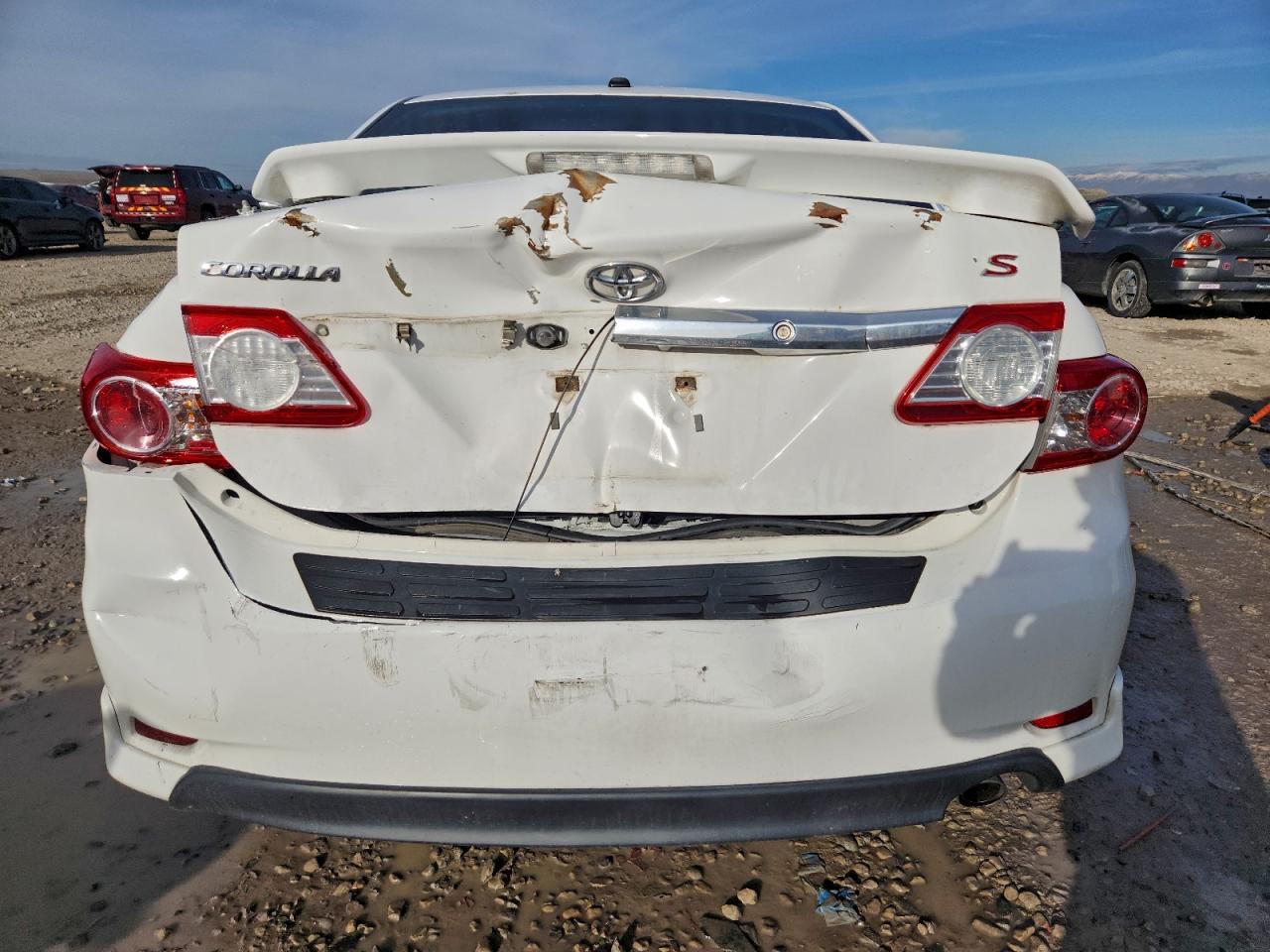 2013 TOYOTA COROLLA BASE photo 6