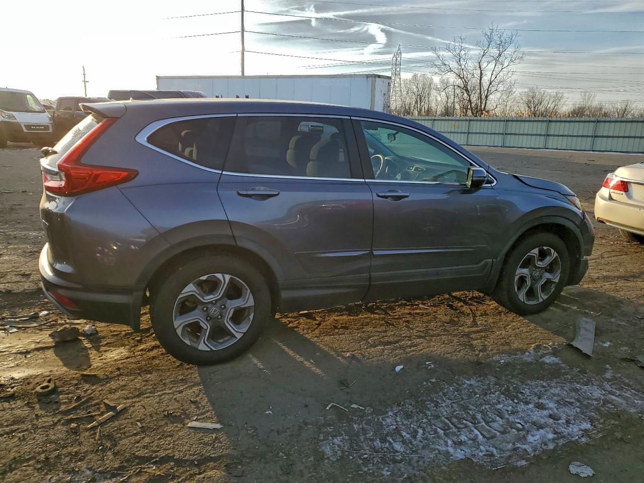 2017 HONDA CR-V EX photo 3