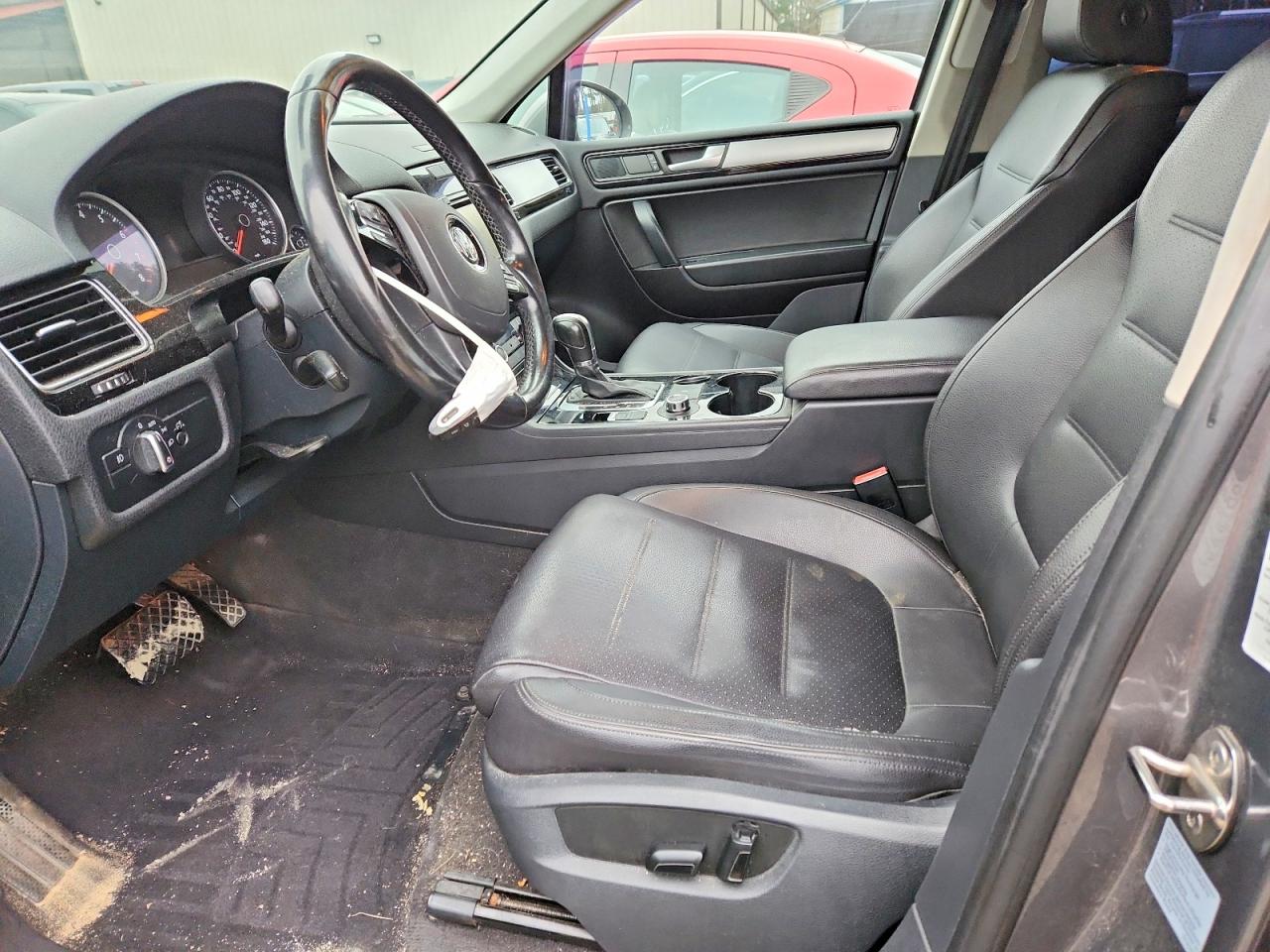 2014 VOLKSWAGEN TOUAREG V6 photo 7
