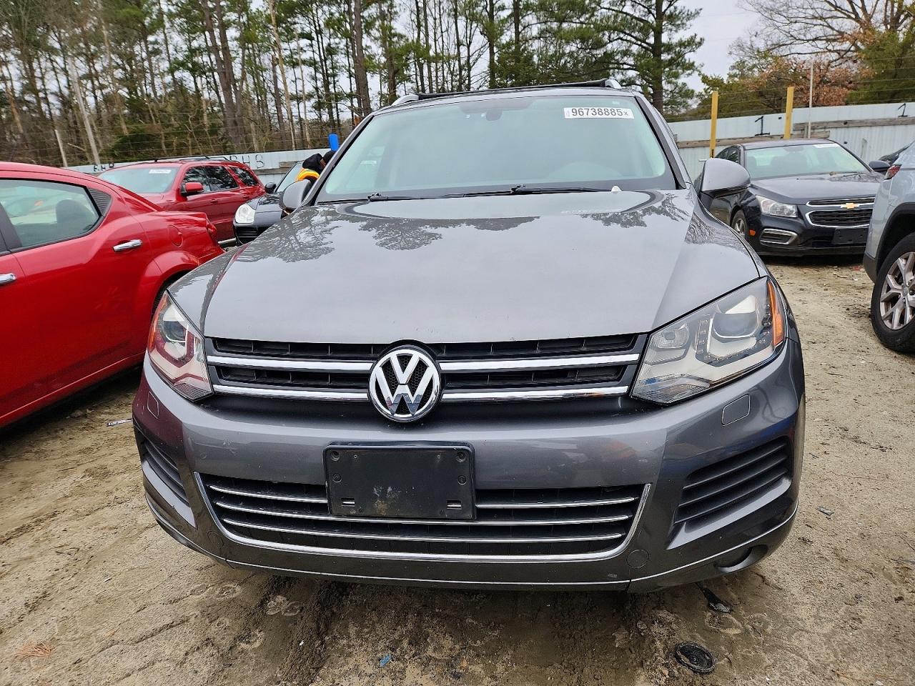2014 VOLKSWAGEN TOUAREG V6 photo 5
