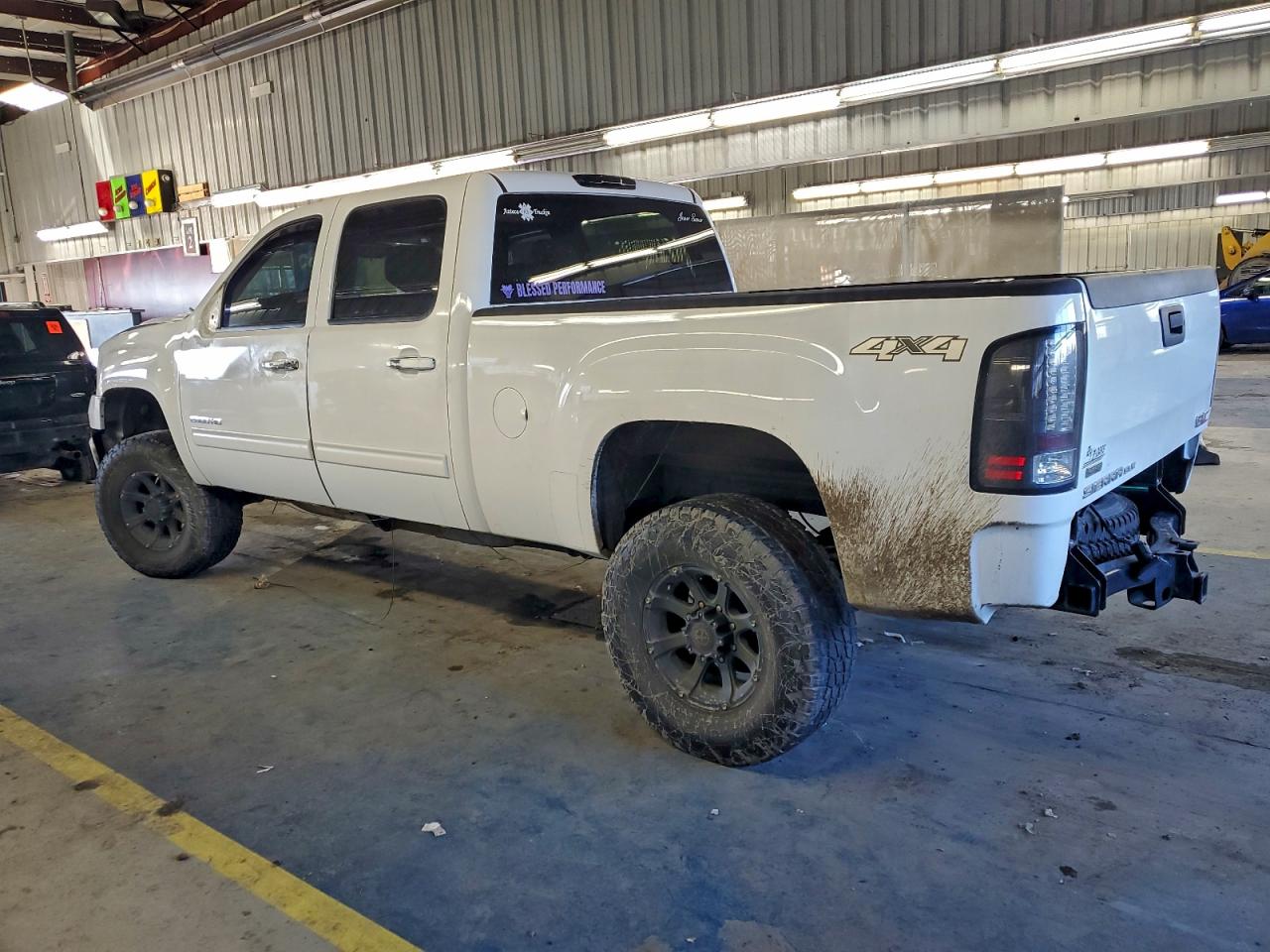 2012 GMC SIERRA K2500 SLE photo 2