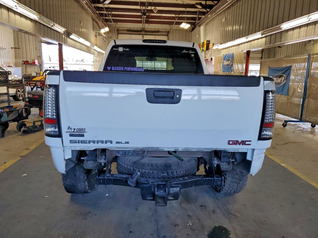 2012 GMC SIERRA K2500 SLE photo 6