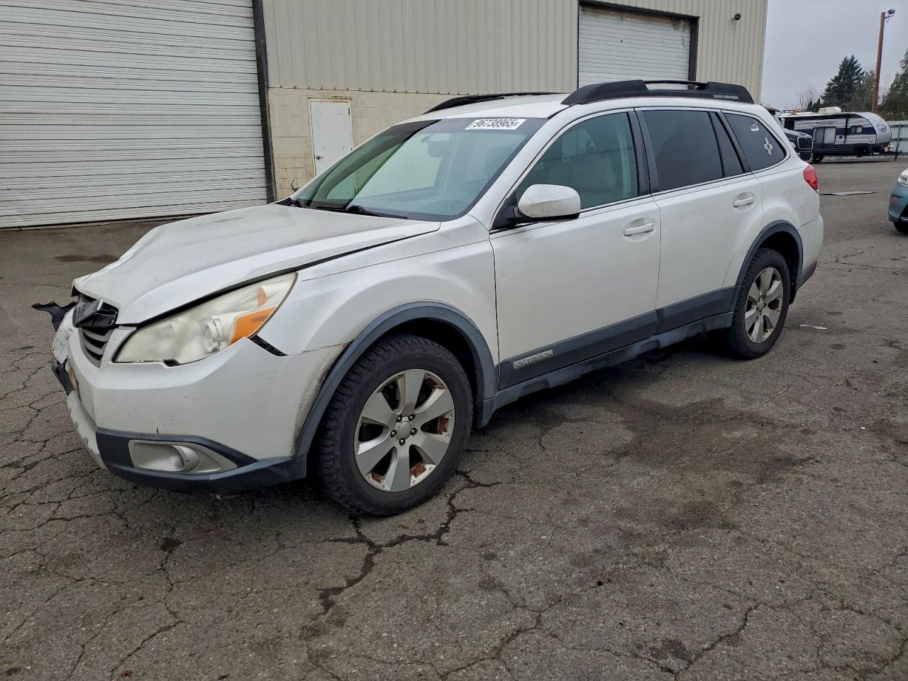 2011 SUBARU OUTBACK