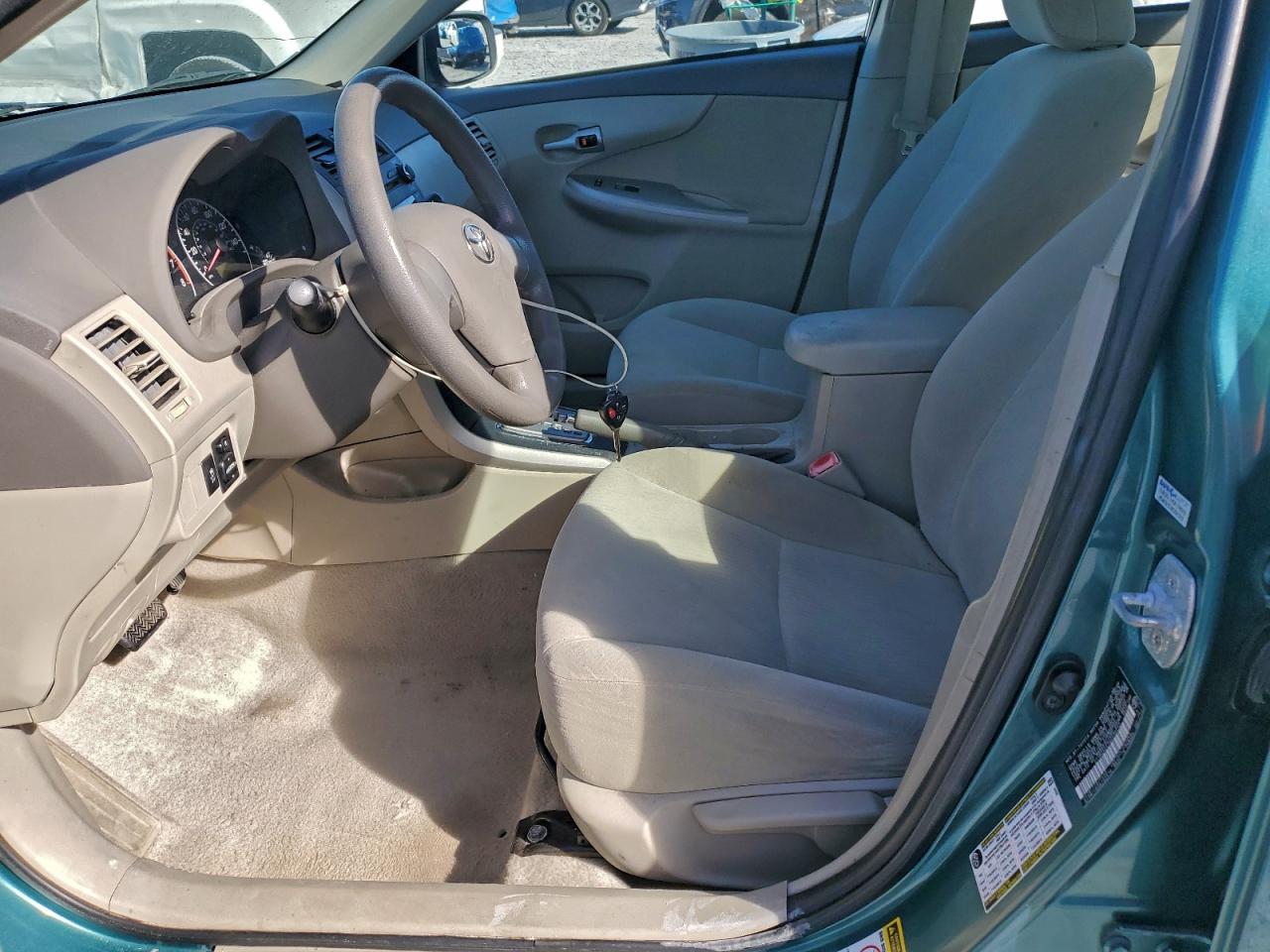 2010 TOYOTA COROLLA BASE photo 7