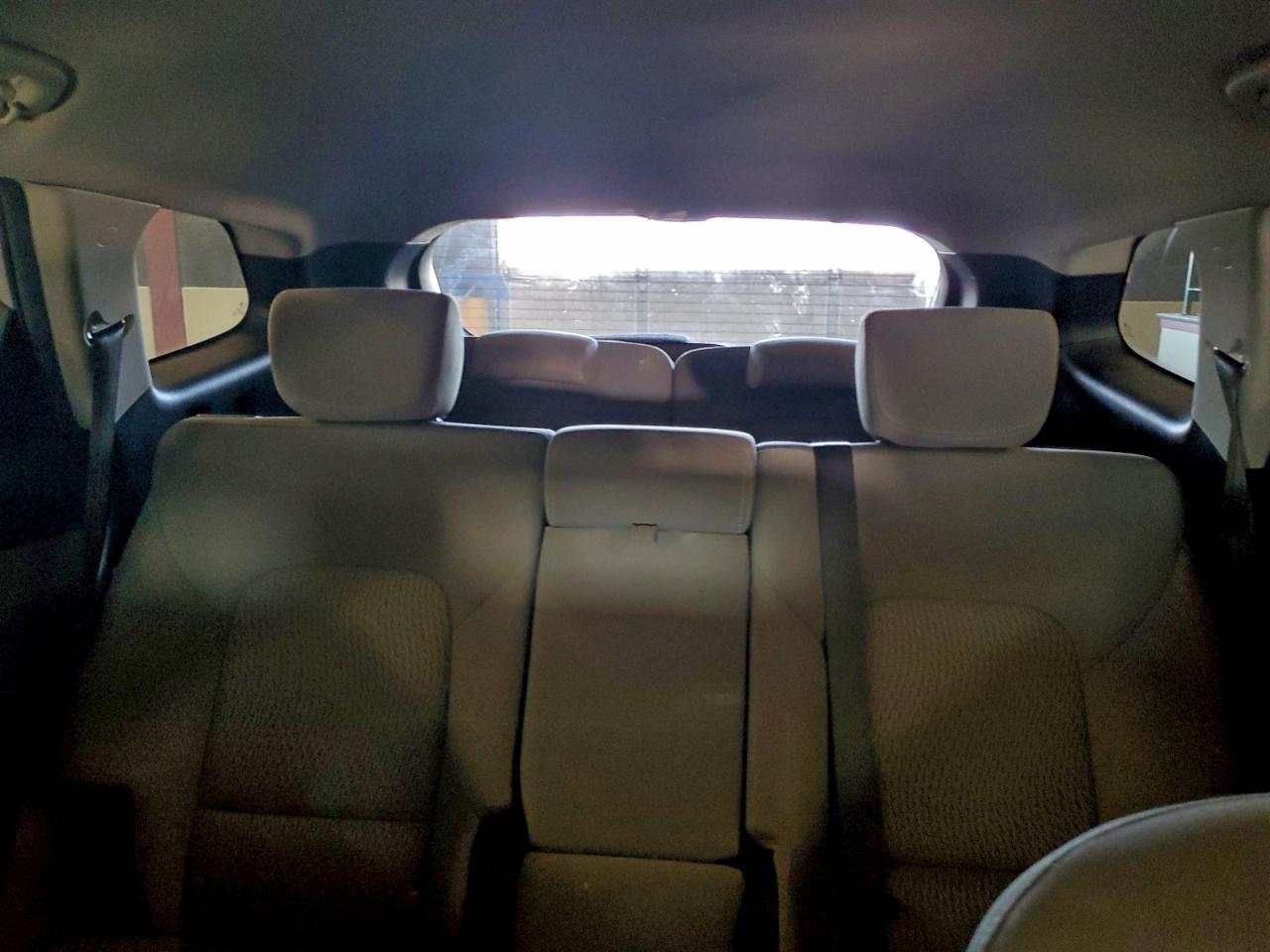 2016 HYUNDAI SANTA FE SE photo 10