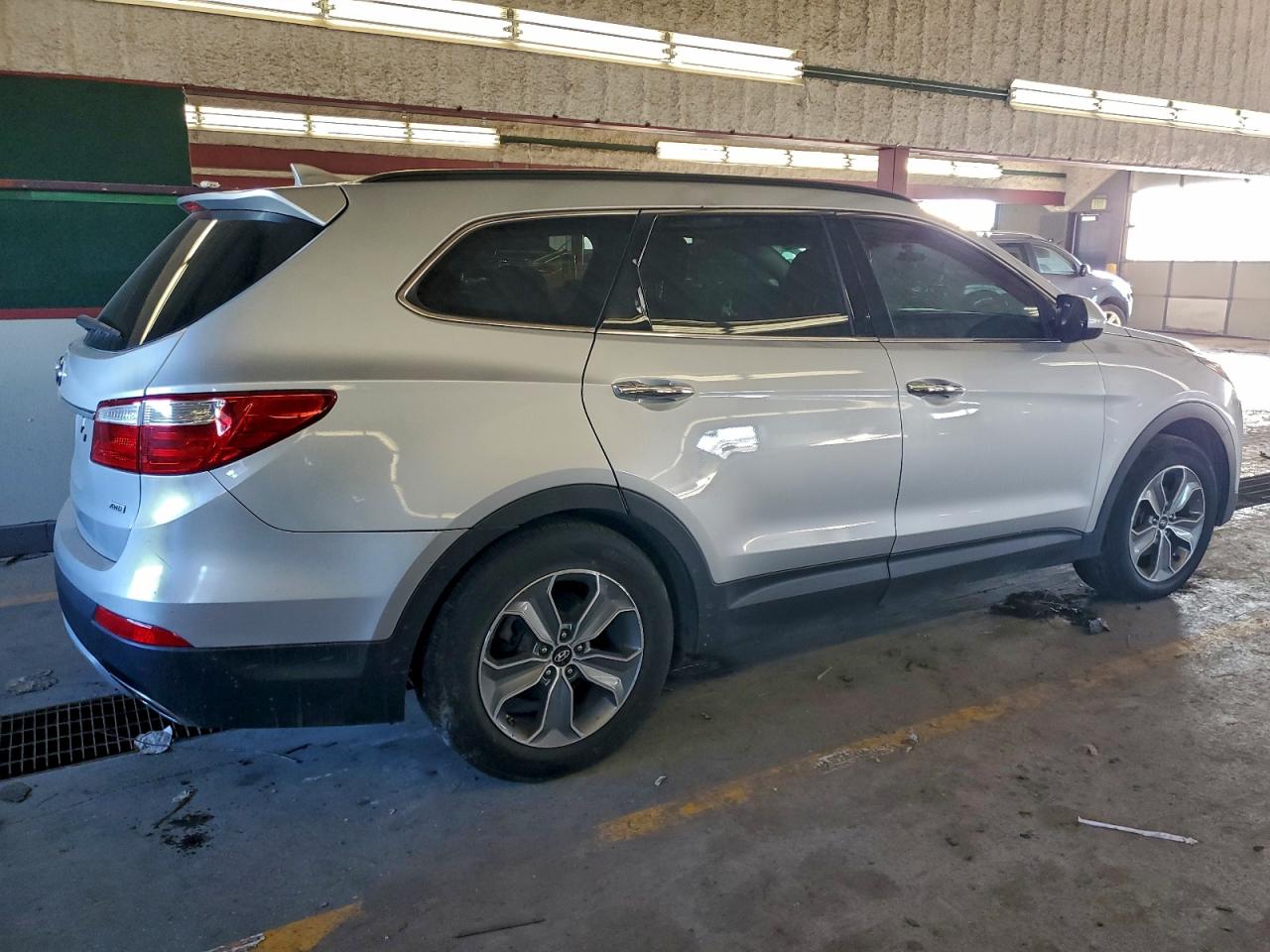 2016 HYUNDAI SANTA FE SE photo 3