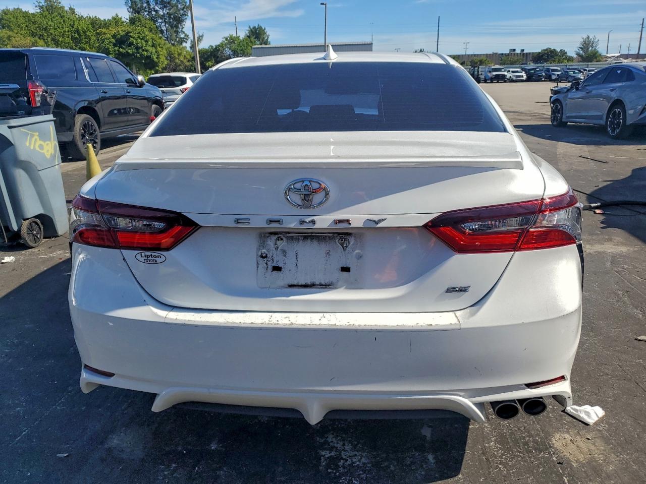 2022 TOYOTA CAMRY NIGHT SHADE photo 6