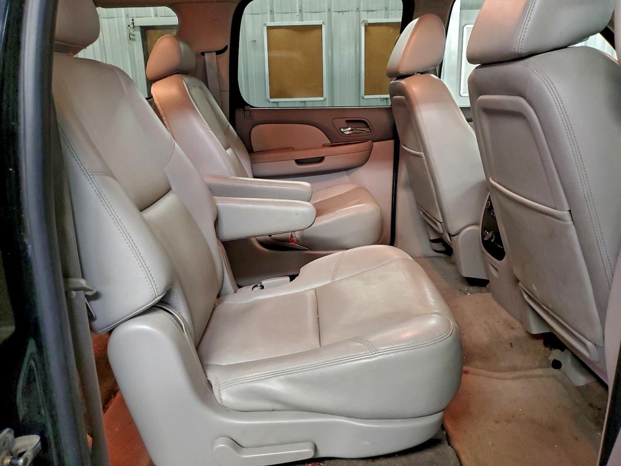 2009 CHEVROLET SUBURBAN K1500 LTZ photo 11