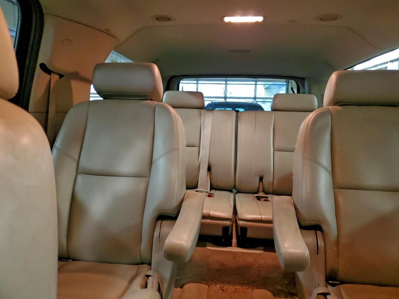 2009 CHEVROLET SUBURBAN K1500 LTZ photo 10