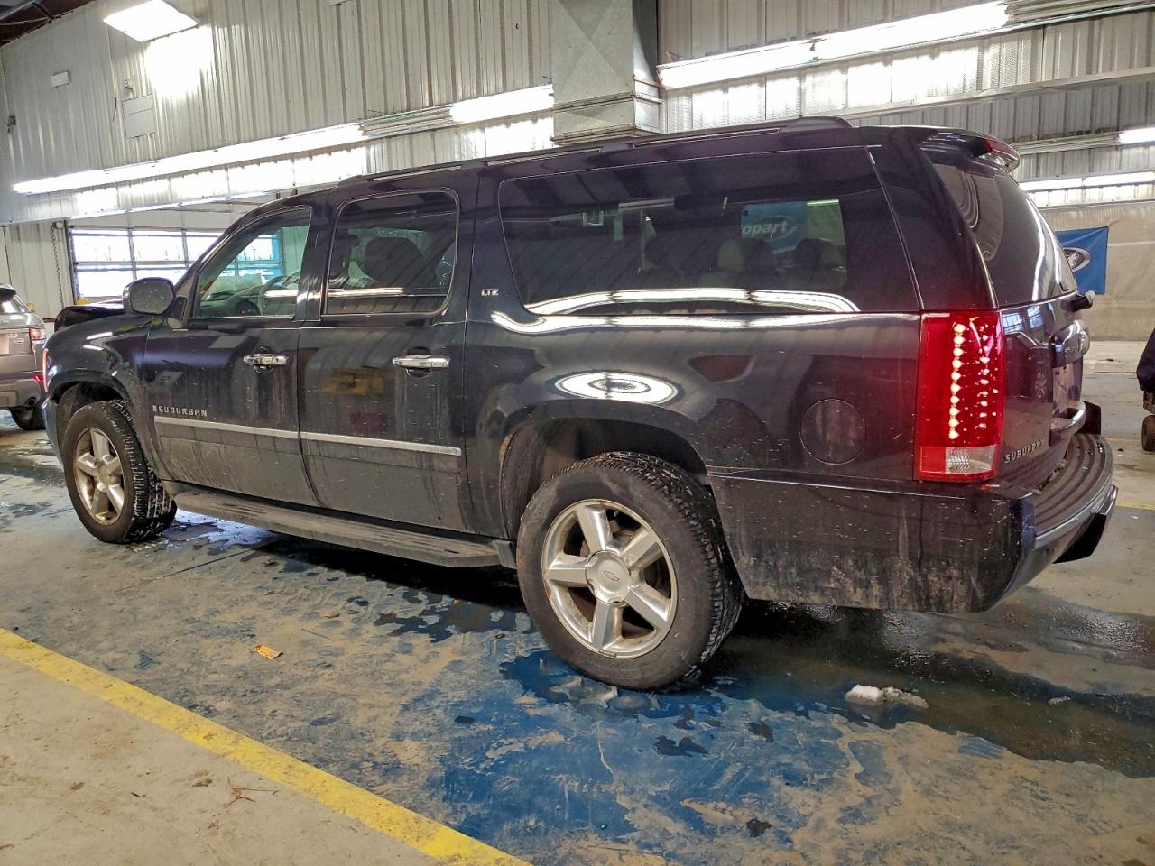 2009 CHEVROLET SUBURBAN K1500 LTZ photo 2