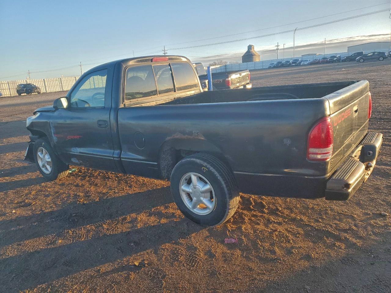 1997 DODGE DAKOTA photo 2