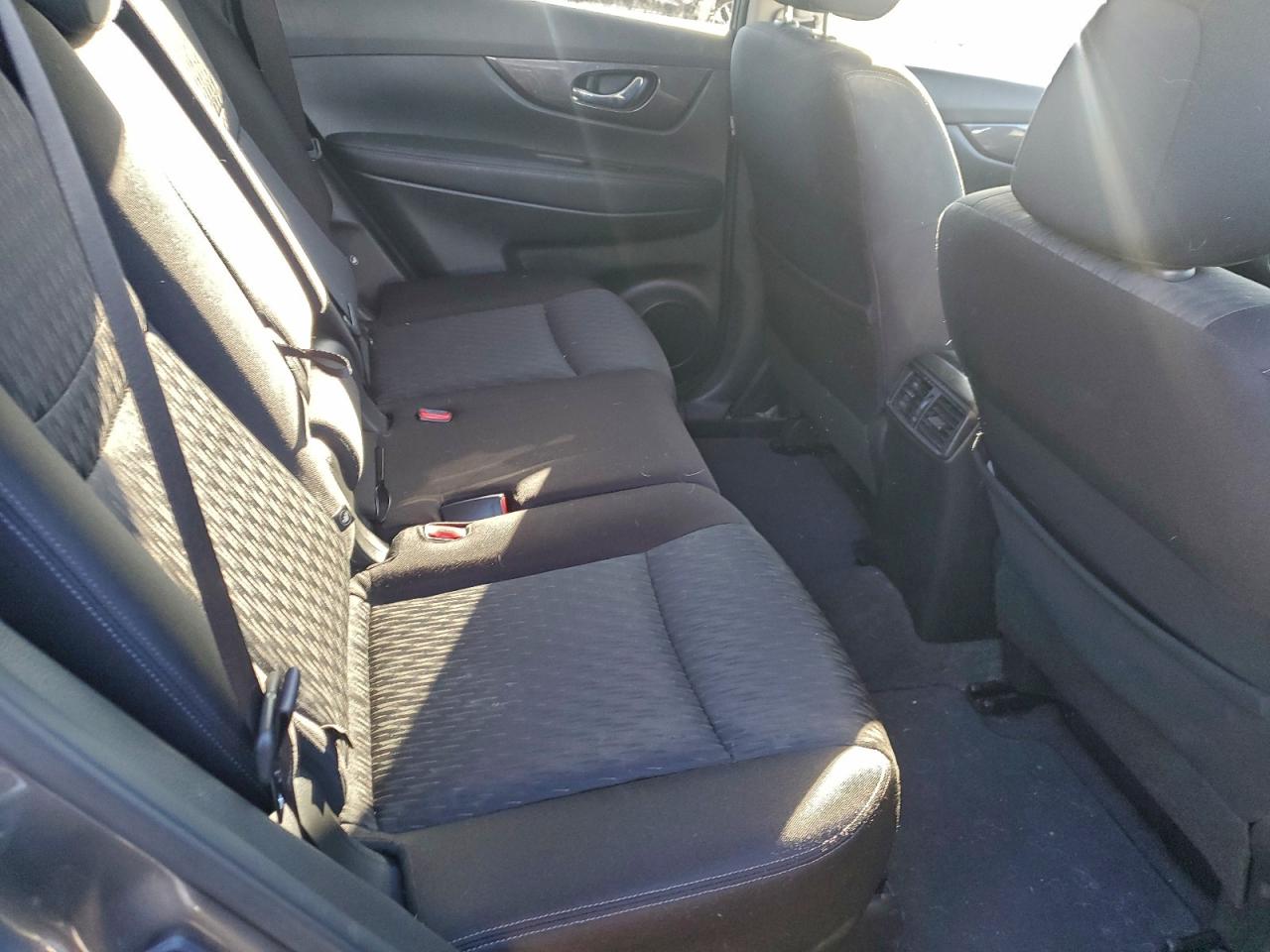 2019 NISSAN ROGUE S photo 10