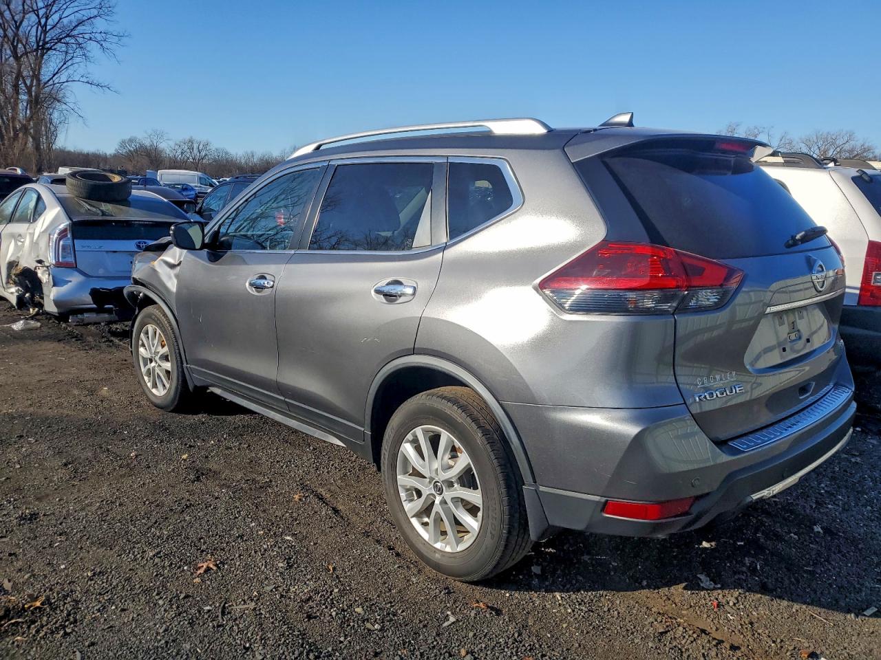 2019 NISSAN ROGUE S photo 2