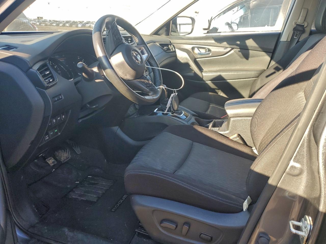 2019 NISSAN ROGUE S photo 7