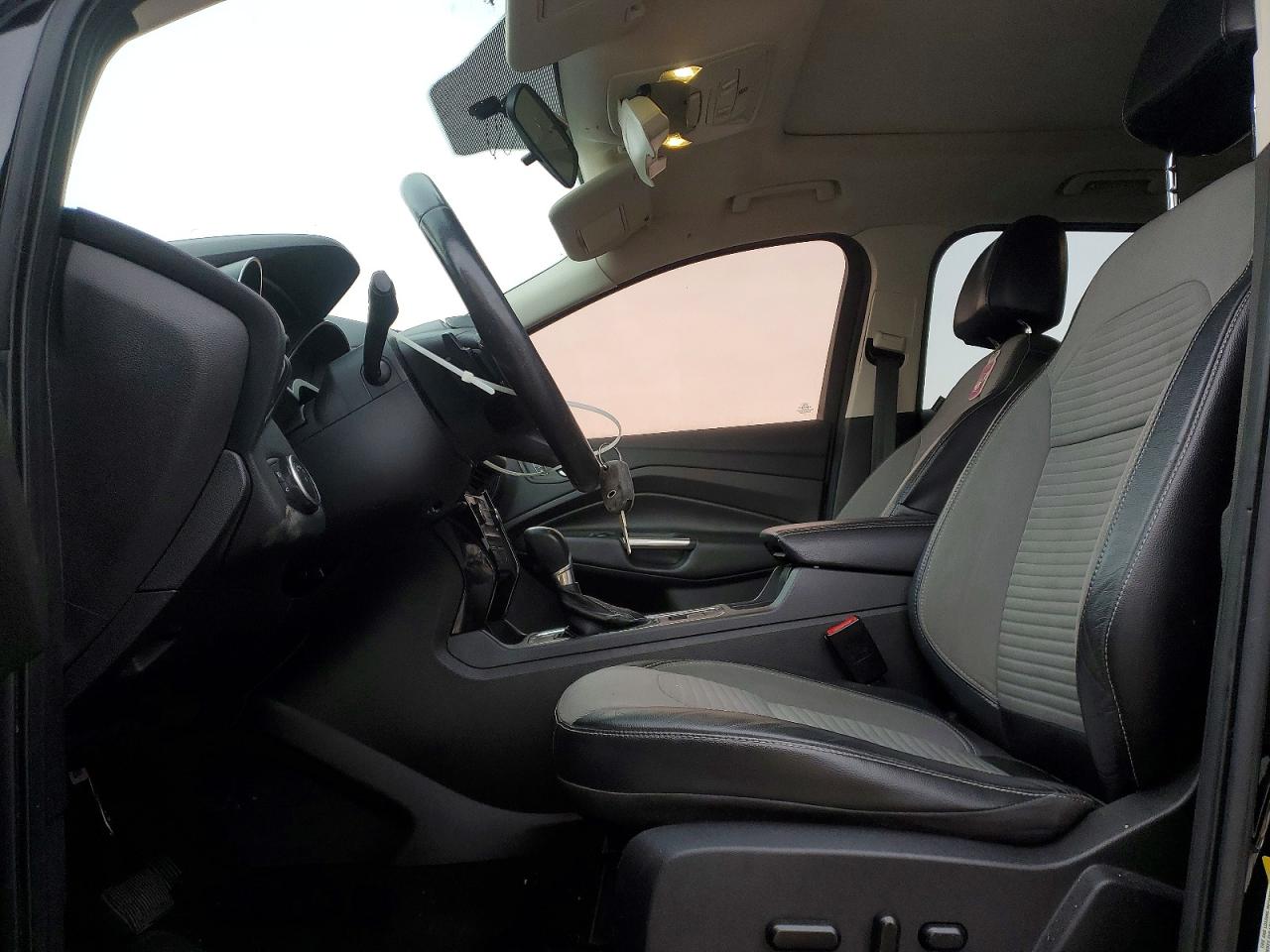 2017 FORD ESCAPE SE photo 13