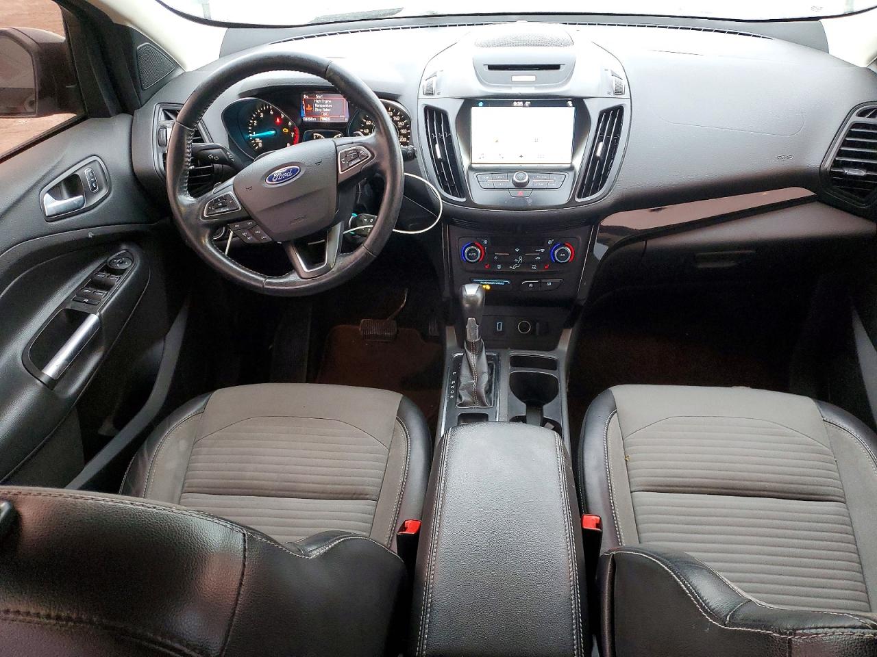 2017 FORD ESCAPE SE photo 15
