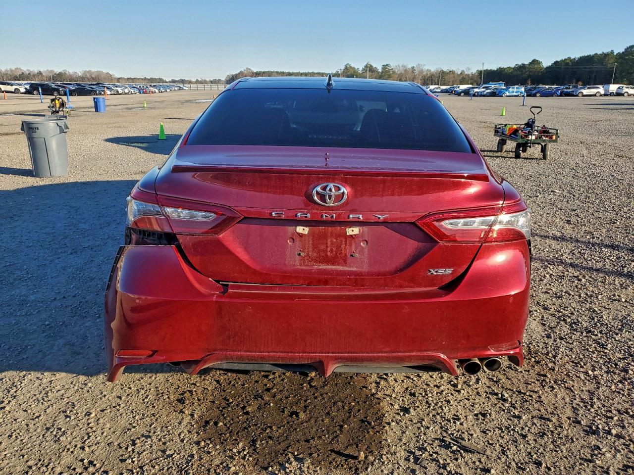 2018 TOYOTA CAMRY XSE photo 11