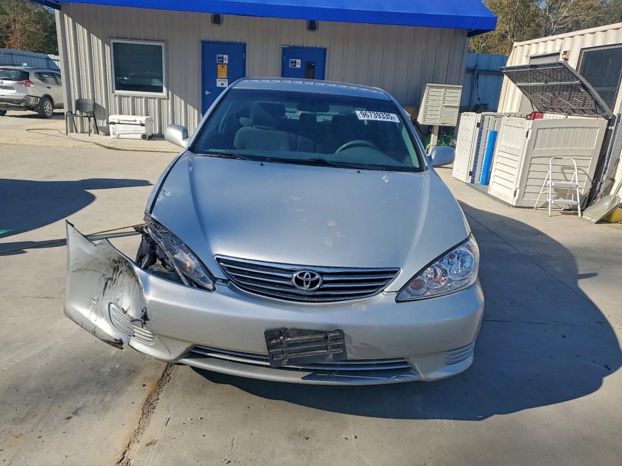 2005 TOYOTA CAMRY LE photo 5
