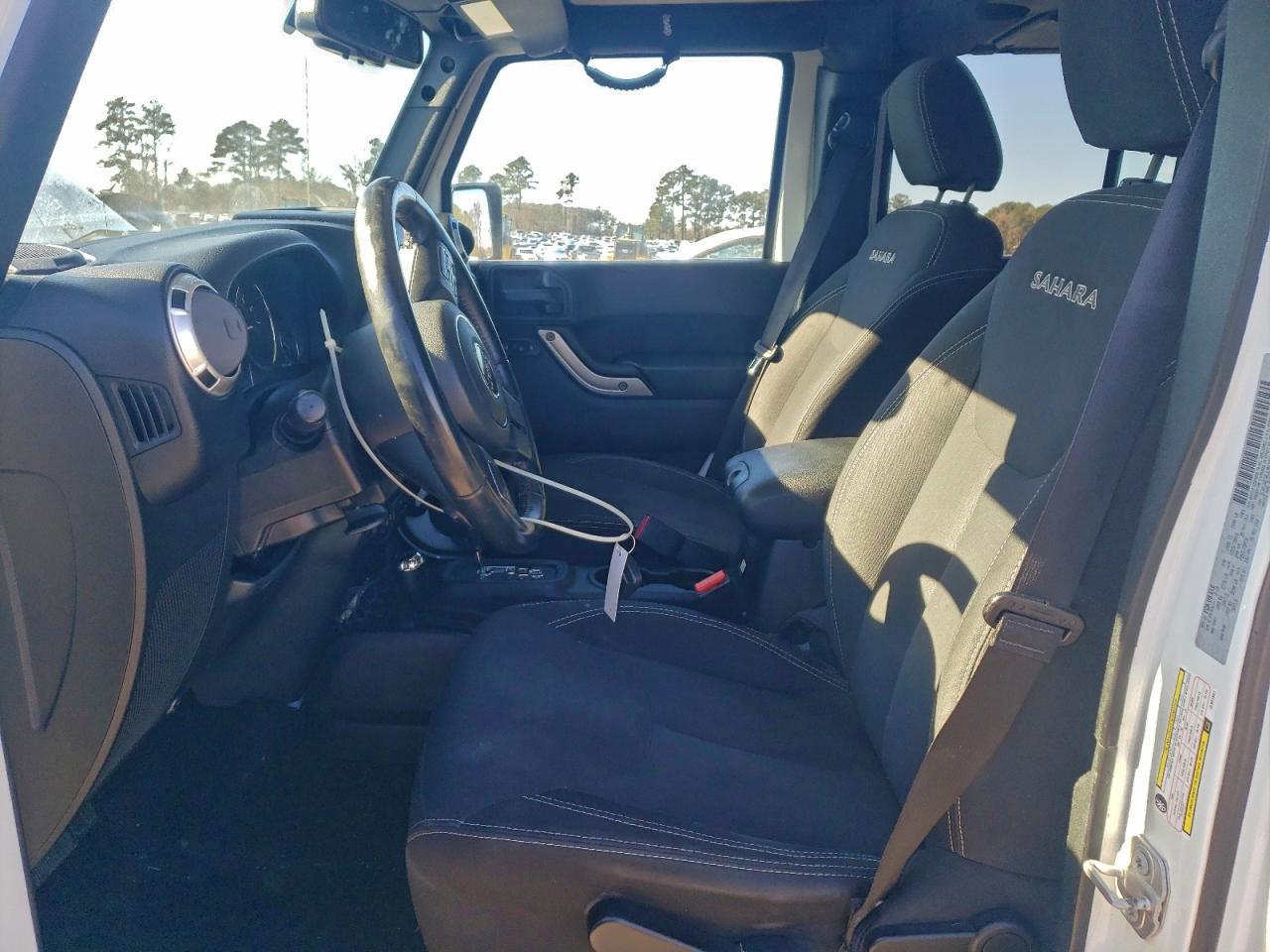 2018 JEEP WRANGLER UNLIMITED SAHARA photo 13