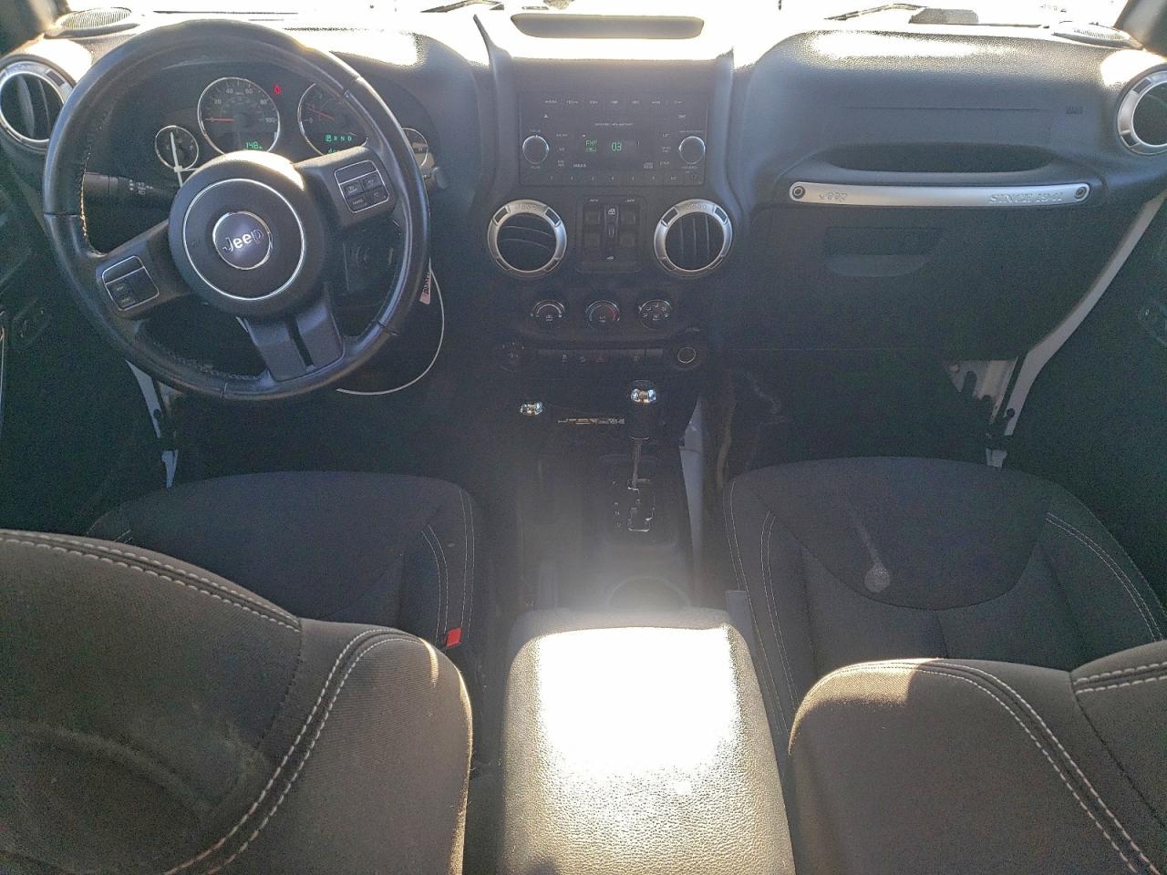 2018 JEEP WRANGLER UNLIMITED SAHARA photo 15