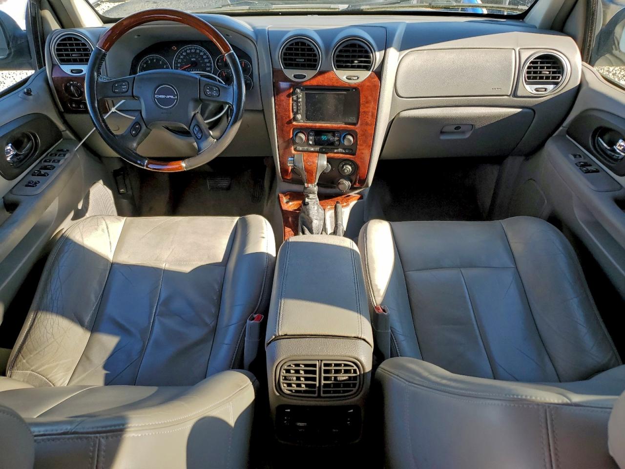 2006 GMC ENVOY DENALI photo 8