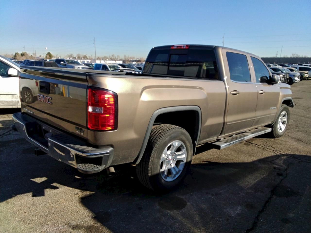 2015 GMC SIERRA K1500 SLE photo 3