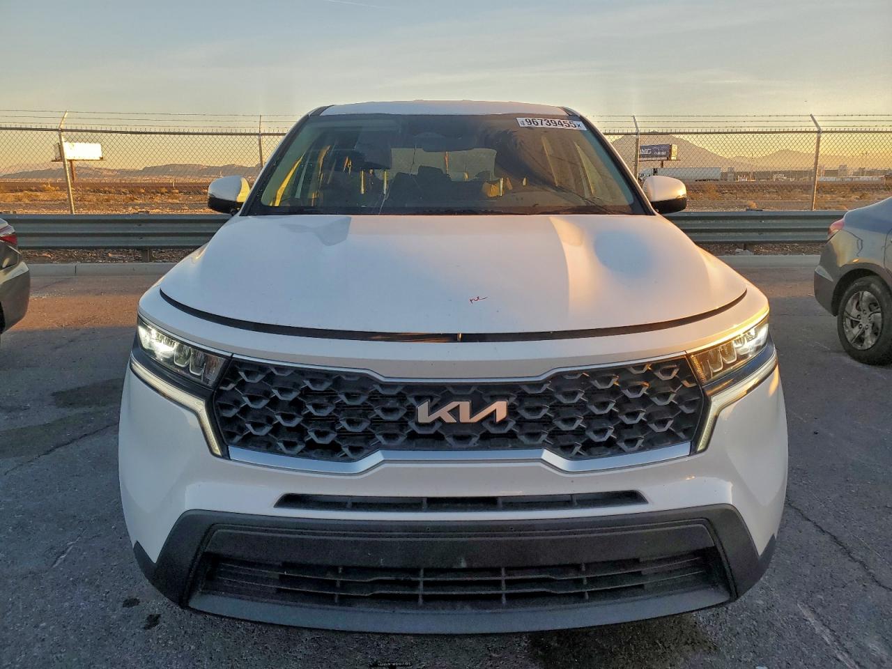 2022 KIA SORENTO LX photo 5