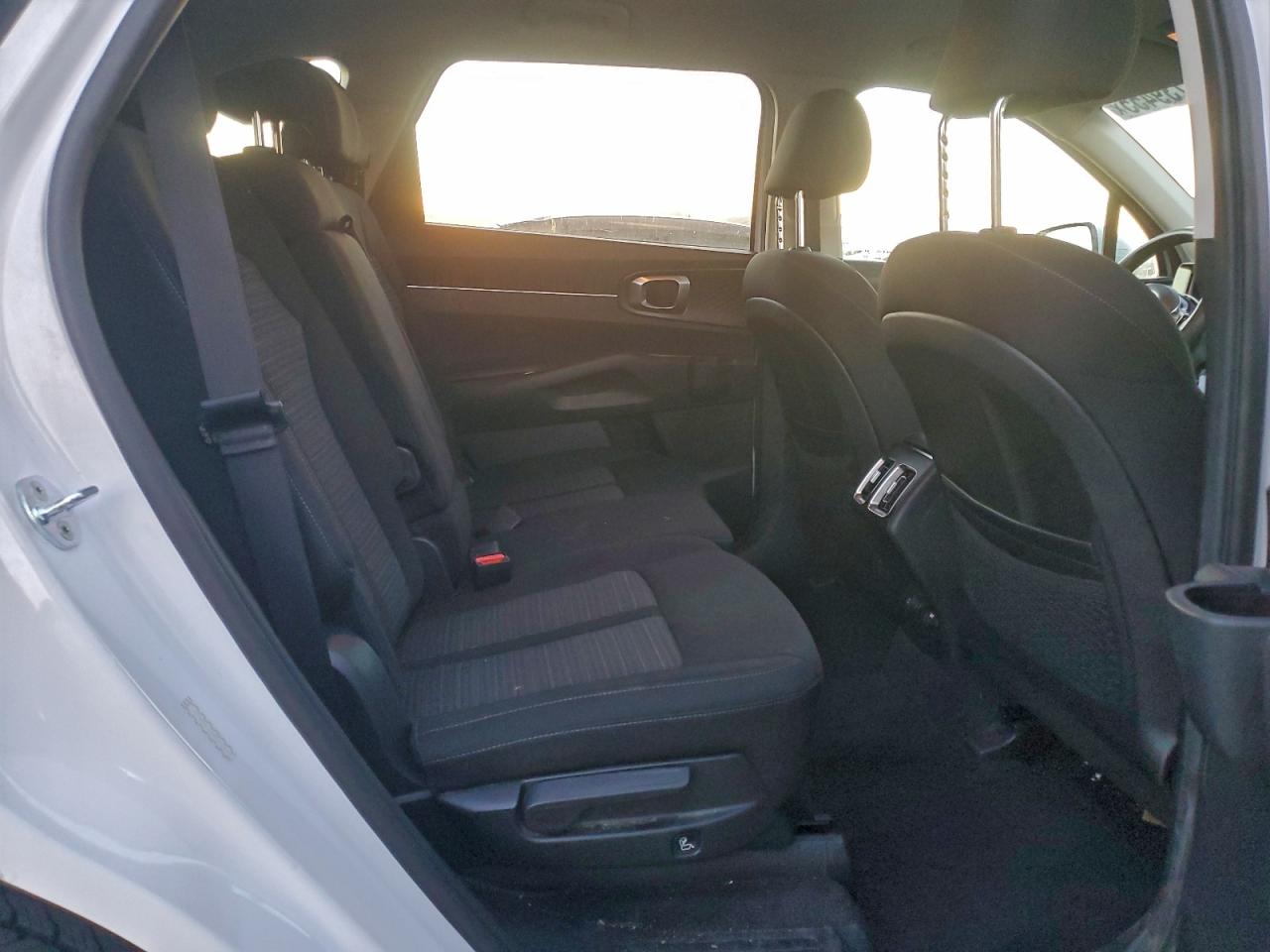 2022 KIA SORENTO LX photo 10